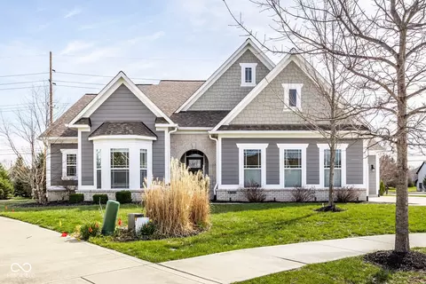 13291 Regina Ct, Carmel, IN 46074