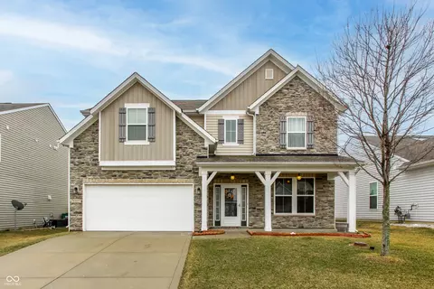 5767 Bluff View Ln, Whitestown, IN 46075