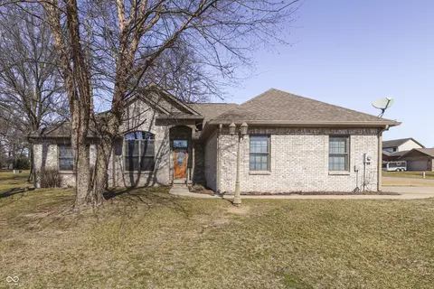 3392 Burns Blvd, Martinsville, IN 46151