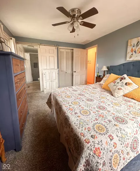 Bedroom - 400 E Water St, Pendleton, IN 46064 photo 2 of 3