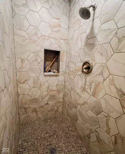 Bath - 400 E Water St, Pendleton, IN 46064 photo 5 of 5