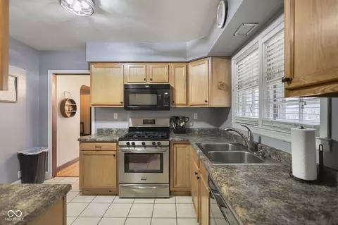 Kitchen - 501 E Thompson St, Edinburgh, IN 46124 photo 3 of 4