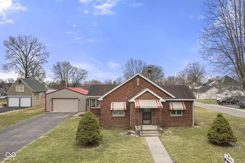 Exterior - 501 E Thompson St, Edinburgh, IN 46124 photo 2 of 10