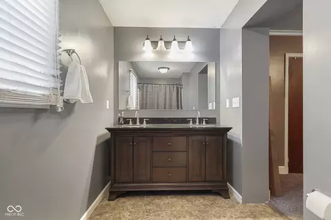 Bath - 501 E Thompson St, Edinburgh, IN 46124 photo 4 of 5
