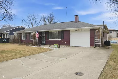 1411 N Woodward St, Lapel, IN 46051