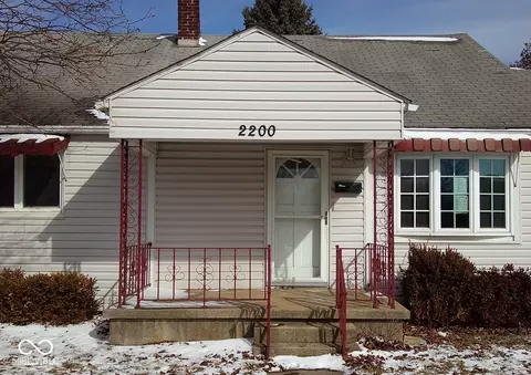 2200 W Memorial Dr, Muncie, IN 47302