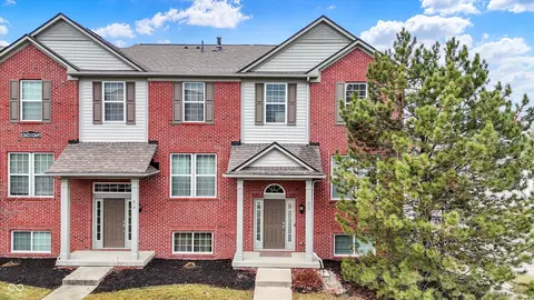12697 Eliston Ln, Fishers, IN 46037