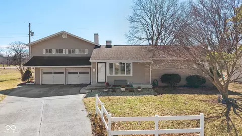 638 Maple Ct, Brownsburg, IN 46112