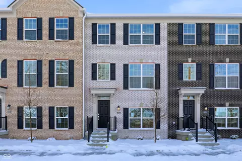 6614 Halsey St, Zionsville, IN 46077