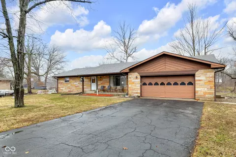 4242 Lakewood Ct, Clayton, IN 46118
