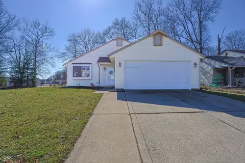 1615 Thresher Dr, Columbus, IN 47201