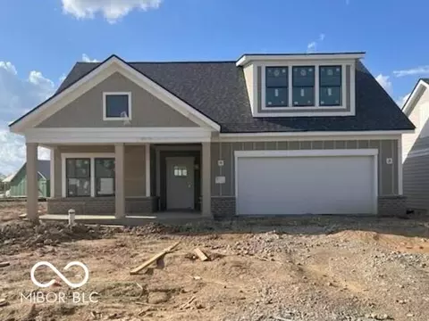5918 Maple Glen Dr, Noblesville, IN 46062