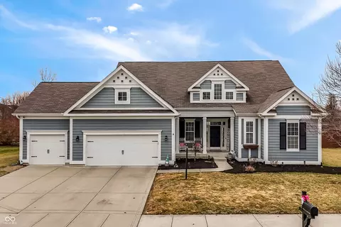 13668 Blooming Orchard Dr, Fishers, IN 46038