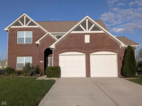 6179 N Cedarwood Dr, Mccordsville, IN 46055