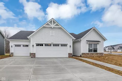 Exterior - 8656 Meadowlands Ct, Plainfield, IN 46168 photo 3 of 7