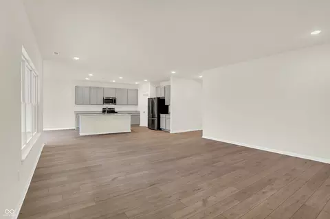 Living - 8656 Meadowlands Ct, Plainfield, IN 46168 photo 3 of 3