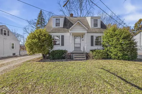 127 Nursery Rd, Anderson, IN 46012
