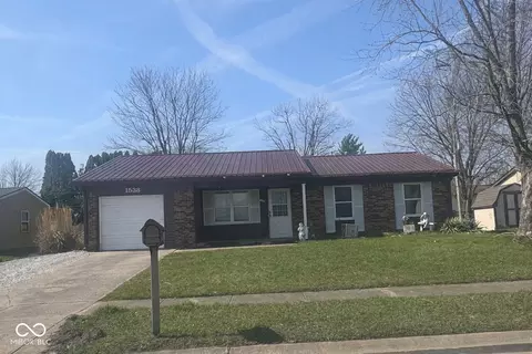 1538 Canterbury Dr, Shelbyville, IN 46176