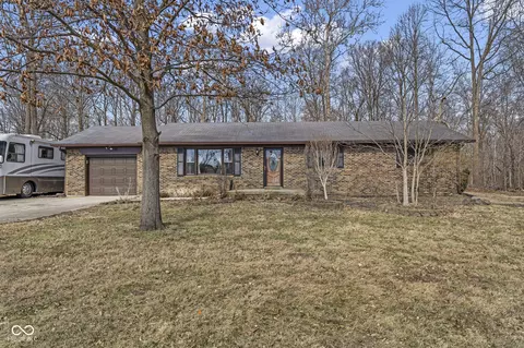 15588 E 136th St, Fishers, IN 46037