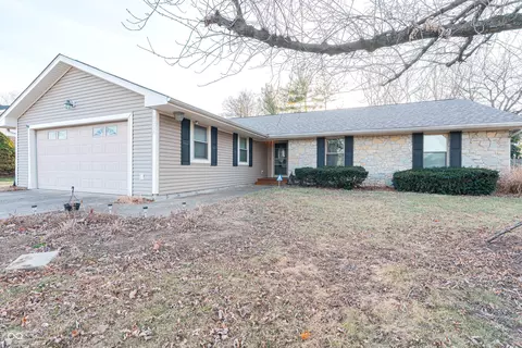 8326 Rock Oak Dr, Indianapolis, IN 46227