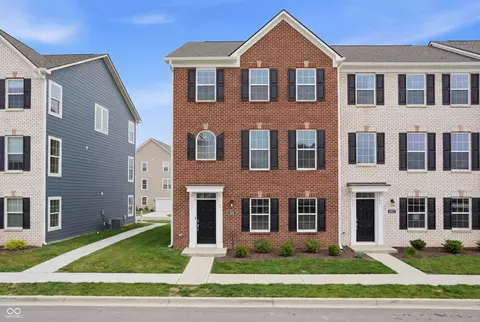 5891 Farwell Ave, Plainfield, IN 46168