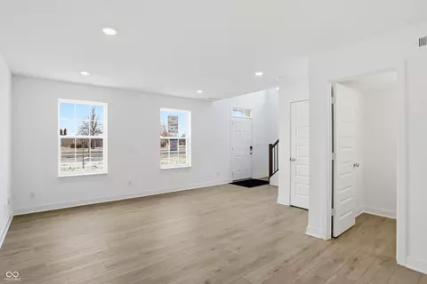 Living - 5891 Farwell Ave, Plainfield, IN 46168 photo 1 of 6