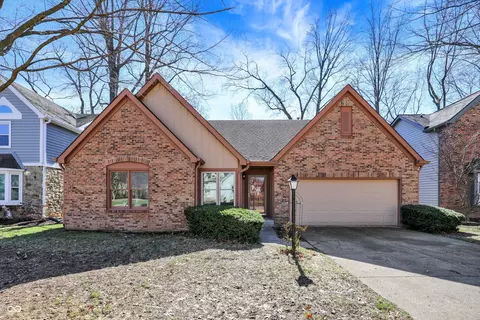 5493 Winterhazel Dr, Indianapolis, IN 46254
