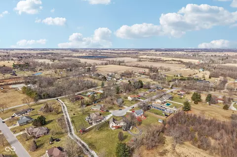View/Area - 3369 Farmbrook Ct, Danville, IN 46122 photo 3 of 12