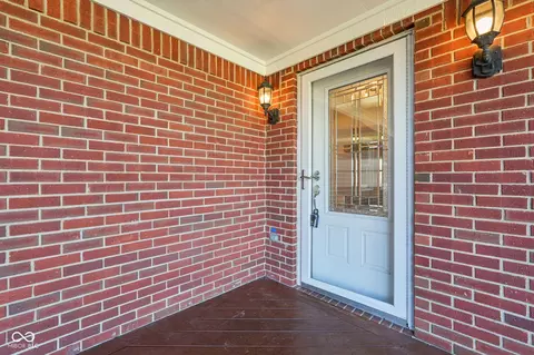 Entry Way - 3369 Farmbrook Ct, Danville, IN 46122 photo 1 of 4