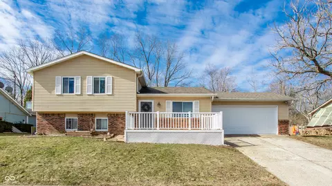5730 Wheelhorse Dr, Indianapolis, IN 46221