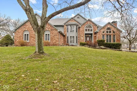 1489 Eagle Trace Dr, Greenwood, IN 46143