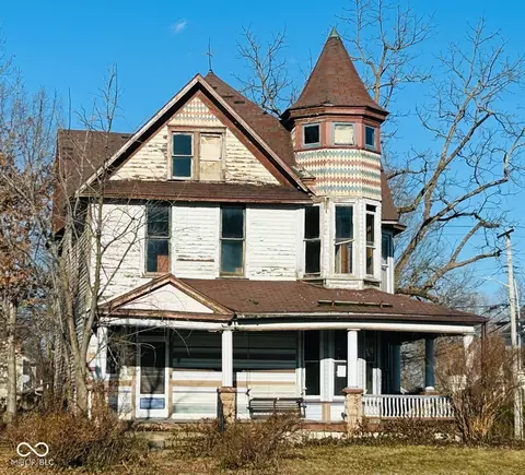 216 S State St, North Vernon, IN 47265