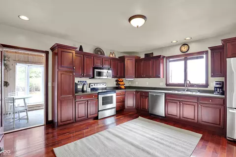 Kitchen - 26211 Scherer Ave, Arcadia, IN 46030 photo 7 of 8