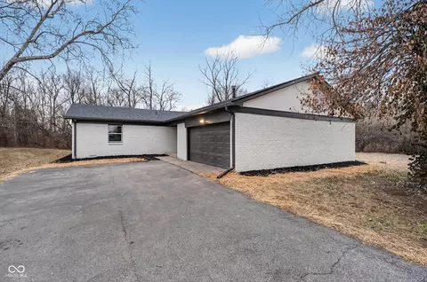 6032 Grandview Dr, Indianapolis, IN 46228
