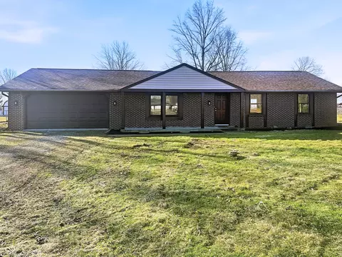 1885 E Tumbleweed Ln, Alexandria, IN 46001