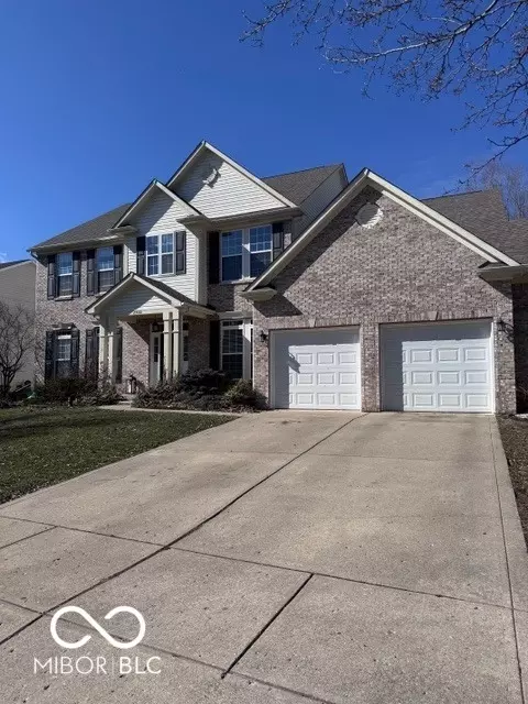 2900 Braeburn, Columbus, IN 47201