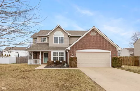 502 Acorn Dr, Whiteland, IN 46184