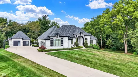 5898 Claybrook Dr, Bargersville, IN 46106