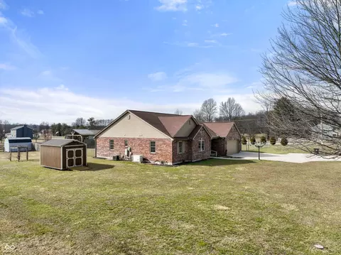 Exterior - 9032 Edgewood Ln, Sunman, IN 47041 photo 2 of 9