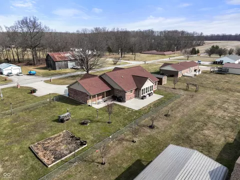 View/Area - 9032 Edgewood Ln, Sunman, IN 47041 photo 6 of 9