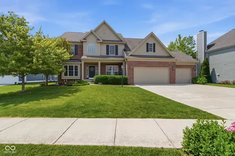 11449 Long Sotton Ln, Fishers, IN 46037