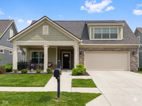 2895 Twain Dr, Carmel, IN 46033