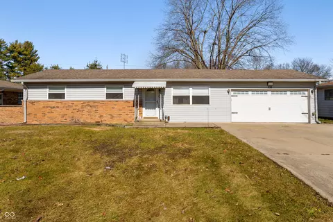 231 Hopkins Rd, Cumberland, IN 46229