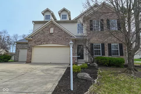 18690 Round Lake Rd, Noblesville, IN 46060