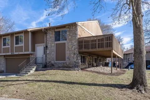 8002 Sunfield Ct, Indianapolis, IN 46214