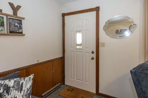 Entry Way - 926 E Post Rd, Anderson, IN 46012 photo 1 of 1