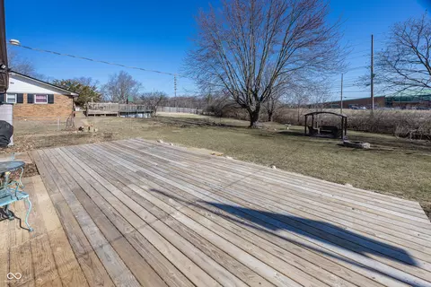 Exterior - 926 E Post Rd, Anderson, IN 46012 photo 5 of 10