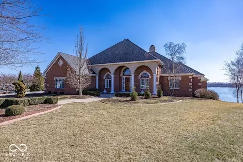 3107 Waterfront Cir, Anderson, IN 46012