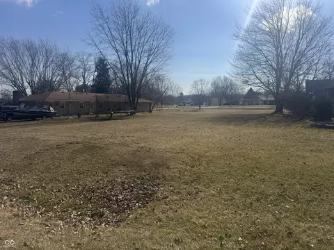 66 SW Santee Dr, Greensburg, IN 47240