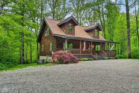 1510 N Cayuse Trl, Greensburg, IN 47240